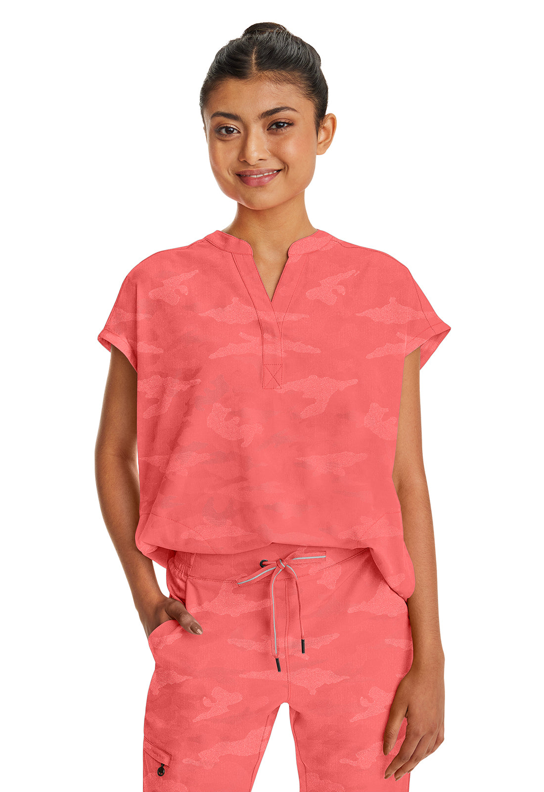Camiseta con estampado de camuflaje Journey 2352 de Healing Hands Purple Label