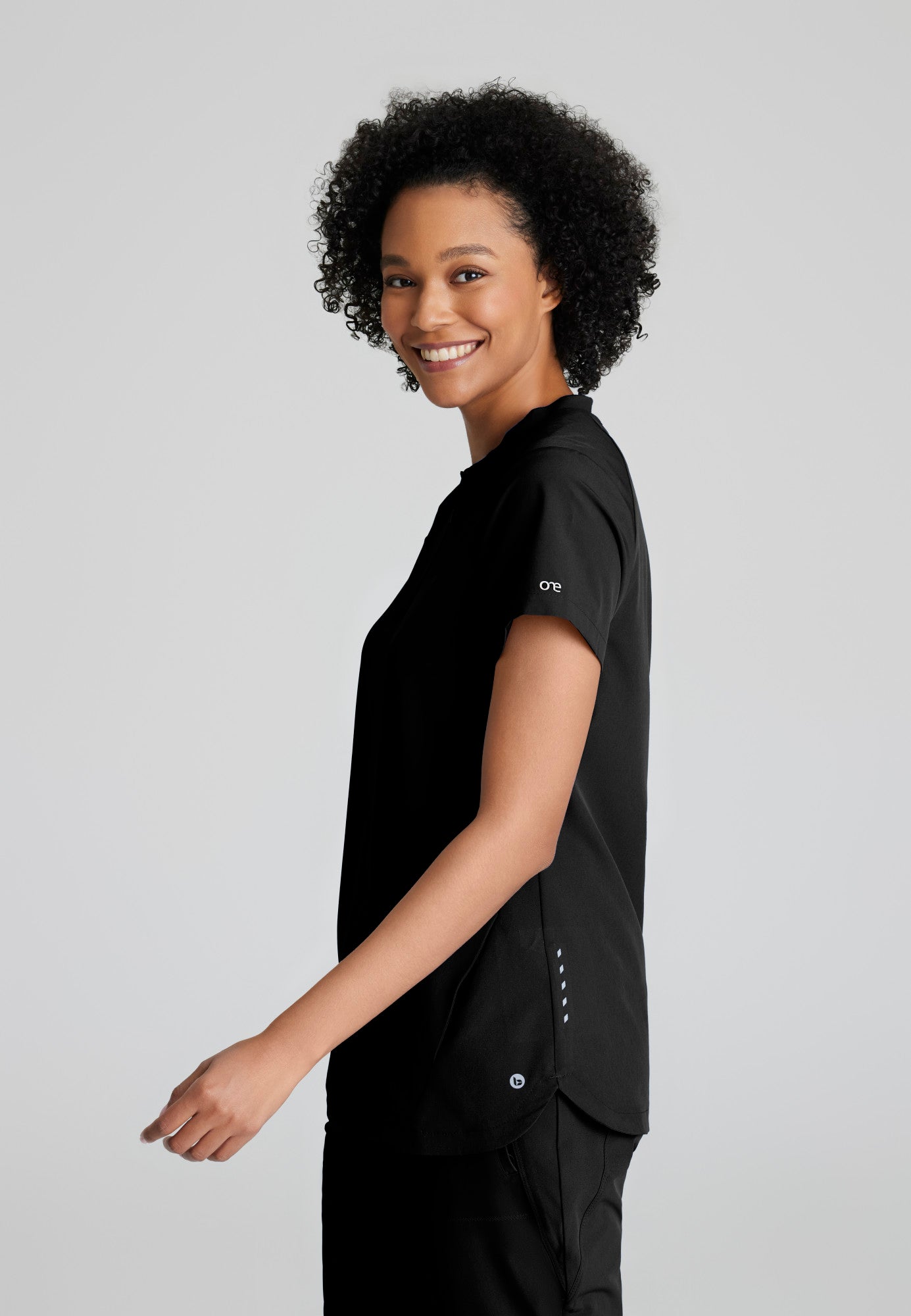 Barco One BOT216 Flux Plus Size 2-Pocket Banded Zip Collar Top