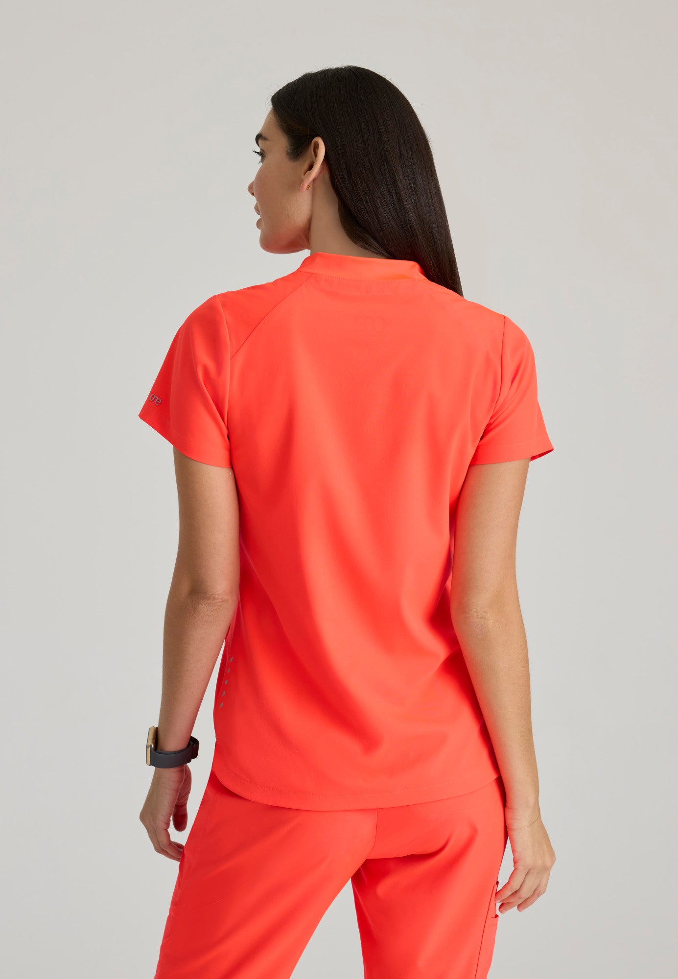Barco One BOT216 Flux Plus Size 2-Pocket Banded Zip Collar Top