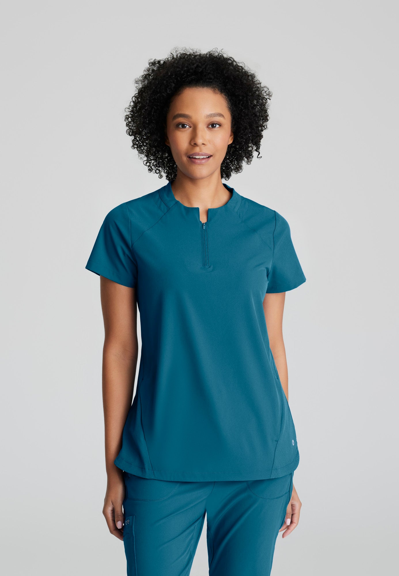 Barco One BOT216 Flux Plus Size 2-Pocket Banded Zip Collar Top