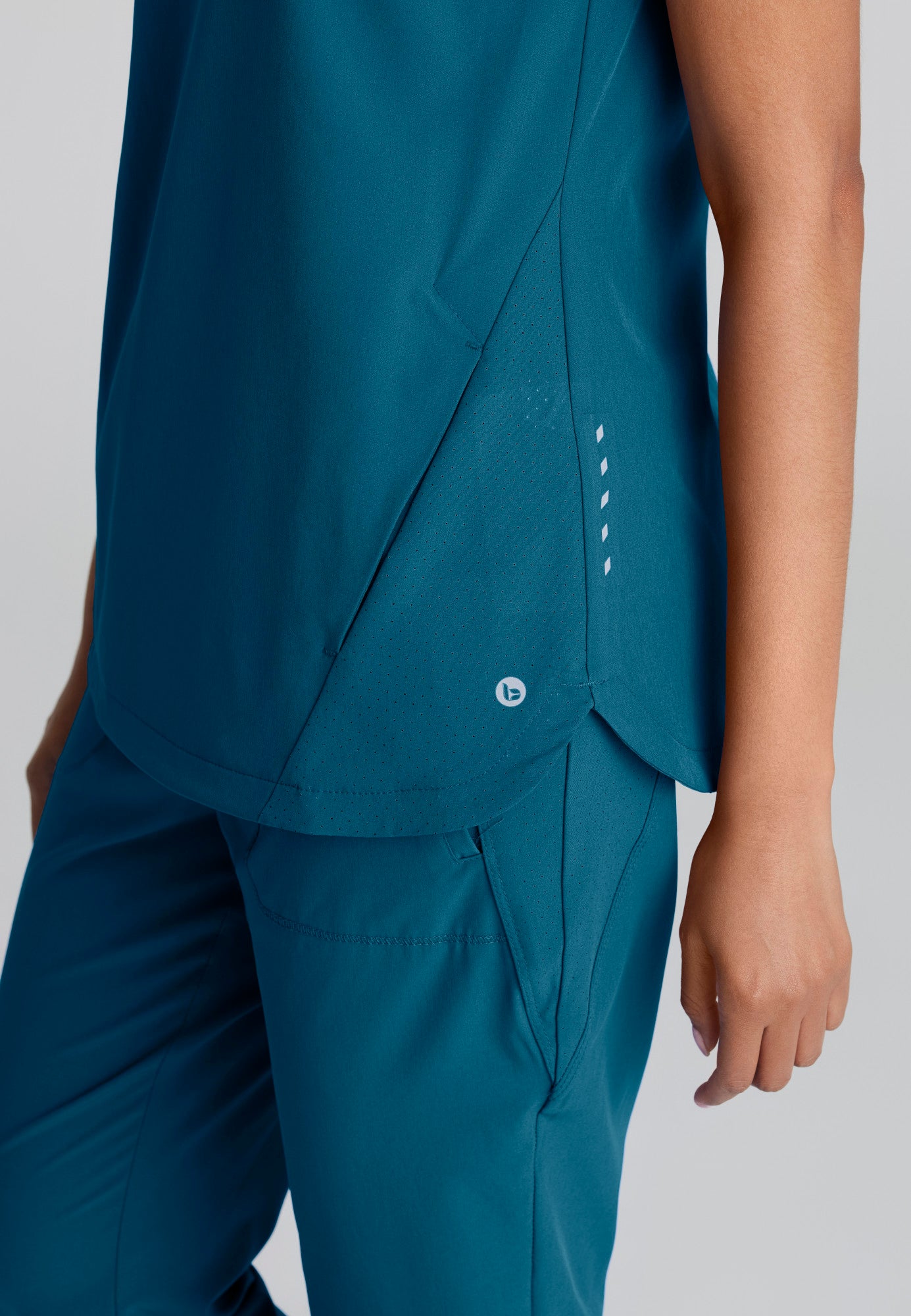 Barco One BOT216 Flux Plus Size 2-Pocket Banded Zip Collar Top