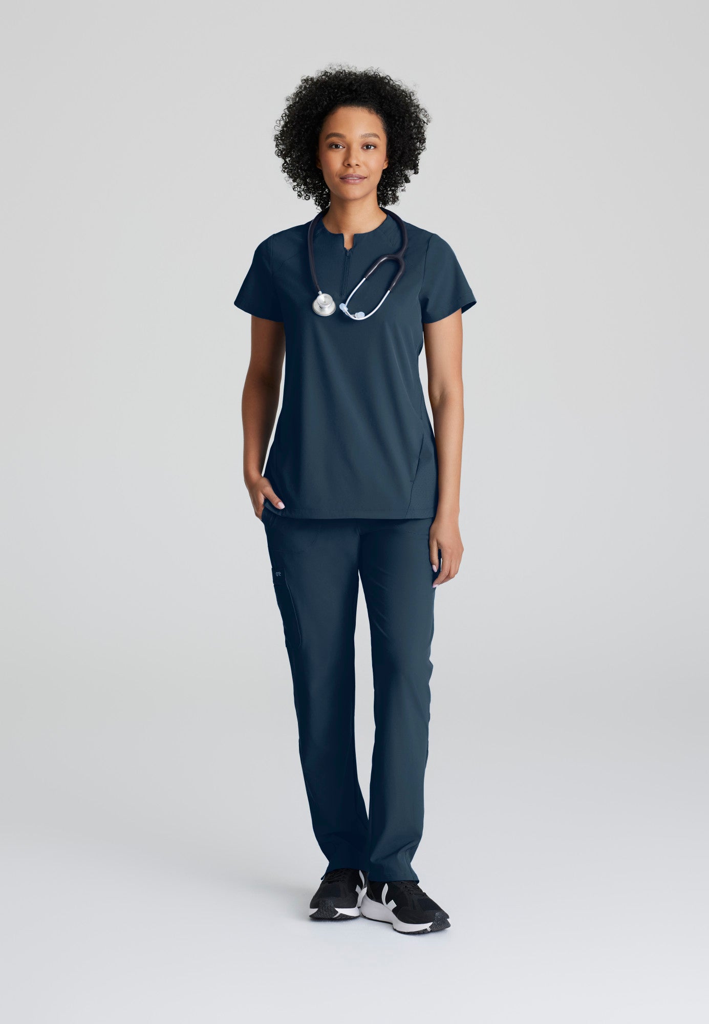 Barco One BOT216 Flux Plus Size 2-Pocket Banded Zip Collar Top