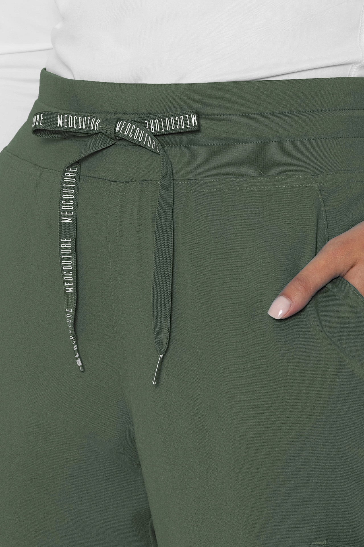 Med Couture Touch 7705 Petite Double Cargo Jogger