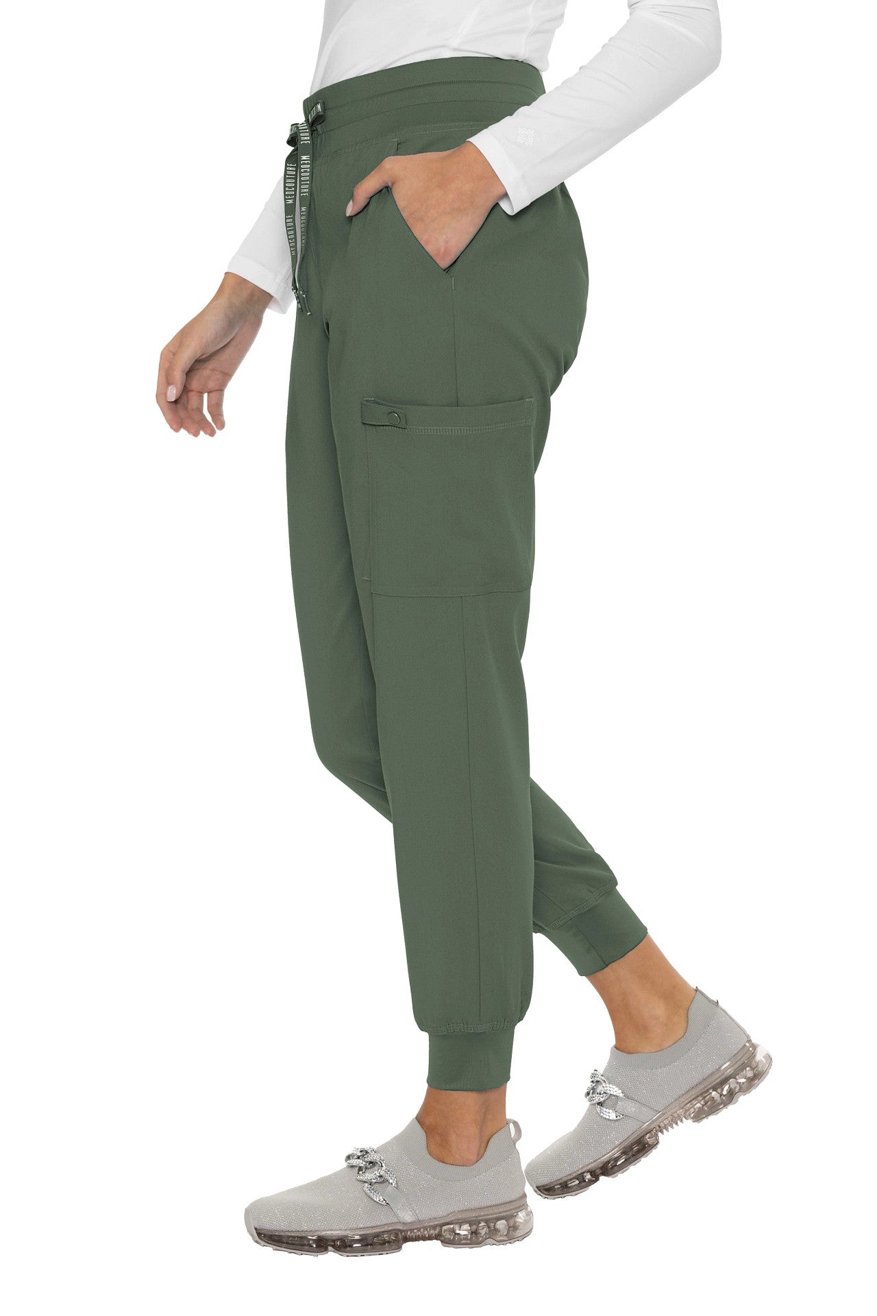 Med Couture Touch 7705 Petite Double Cargo Jogger