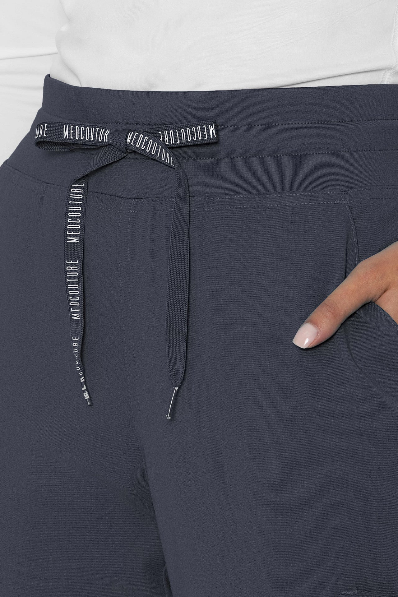Med Couture Touch 7705 Petite Double Cargo Jogger