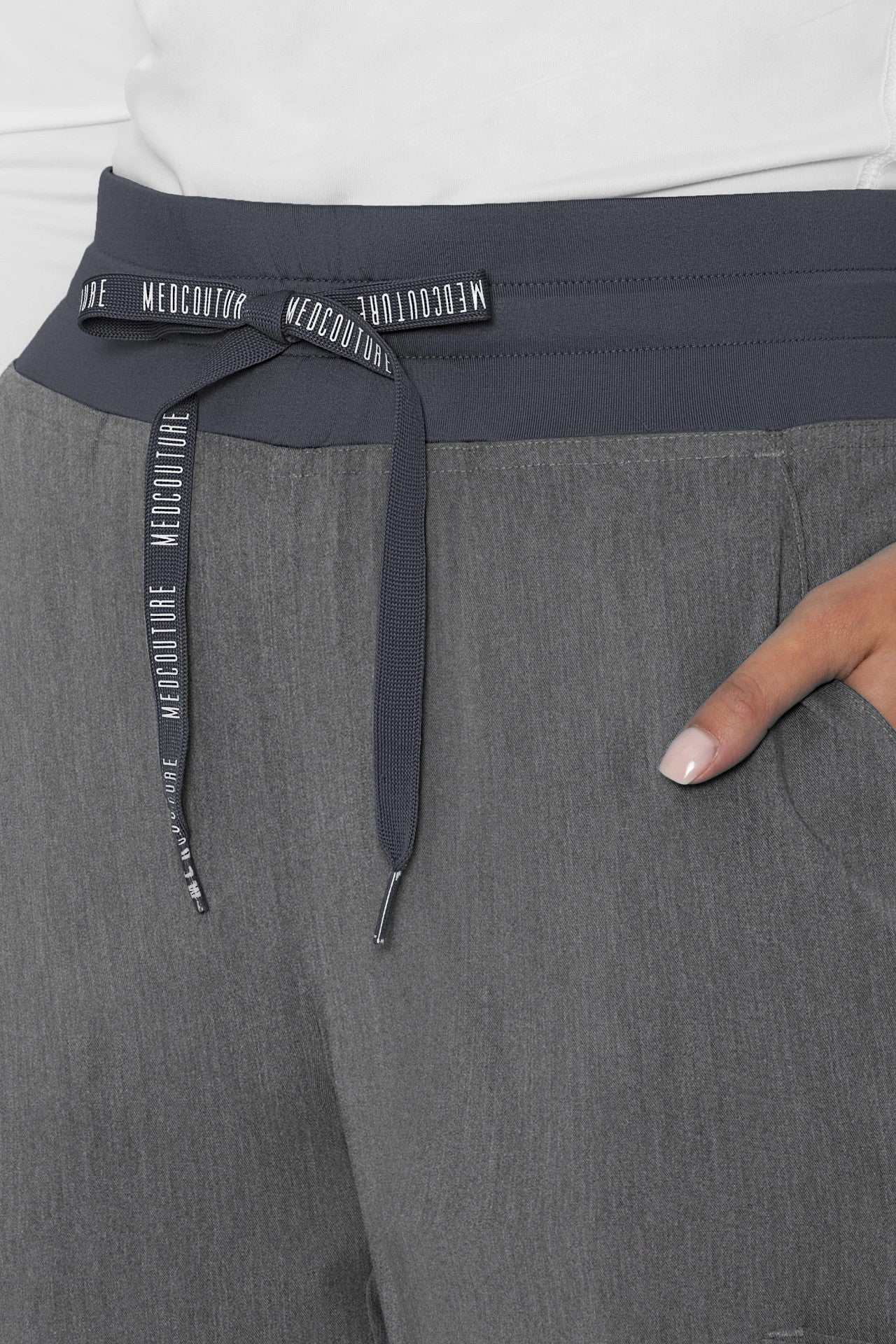 Med Couture Touch 7705 Petite Double Cargo Jogger