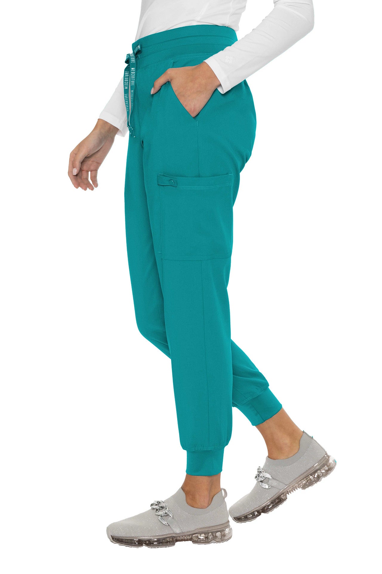 Med Couture Touch 7705 Petite Double Cargo Jogger
