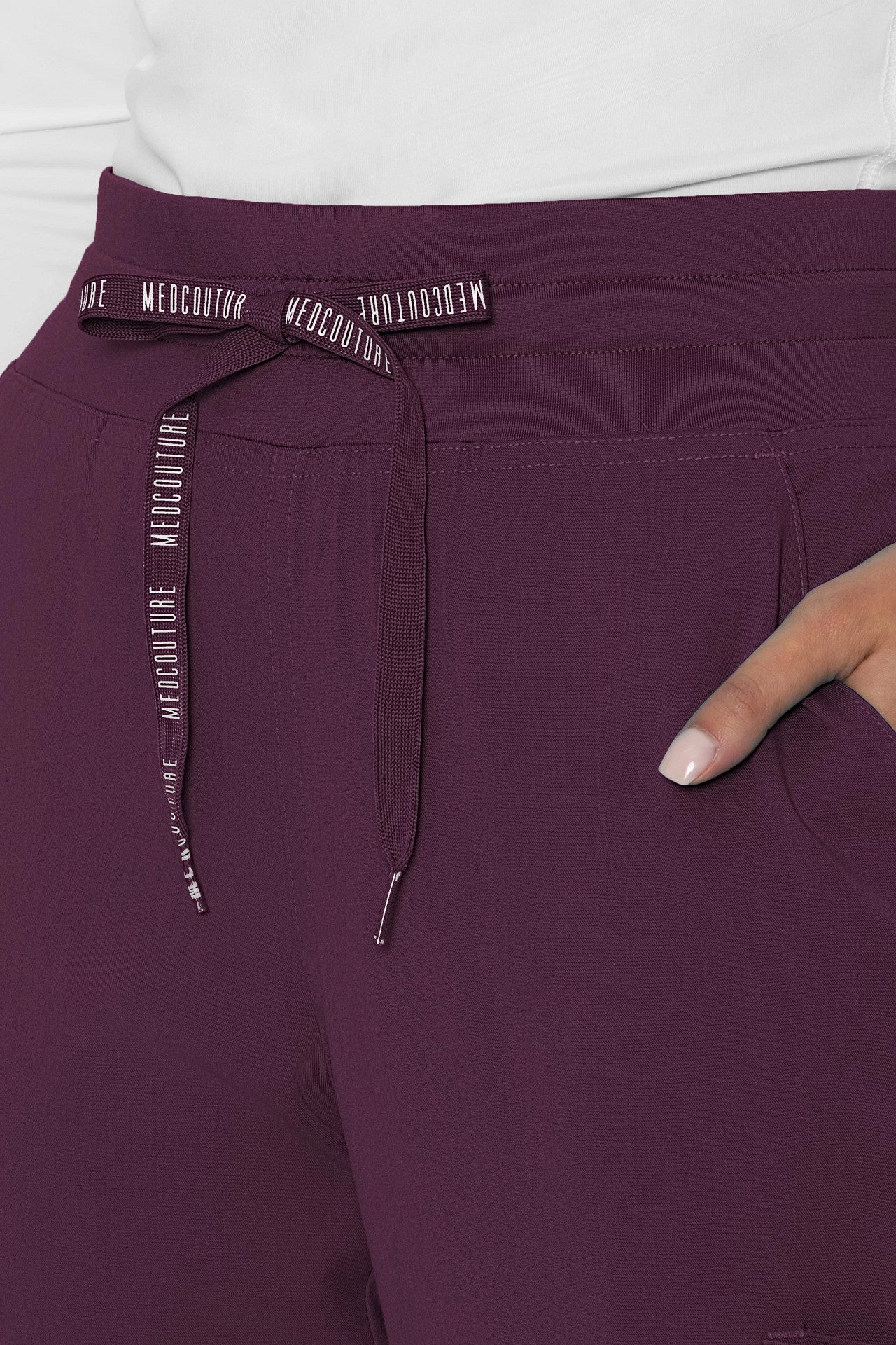 Med Couture Touch 7705 Petite Double Cargo Jogger