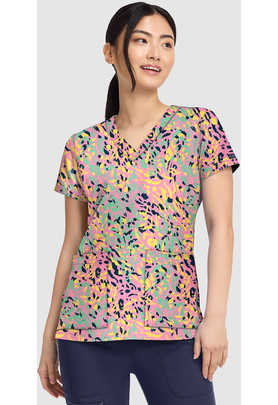 Med Couture Prints Women's MC8564 V-Neck Print Top