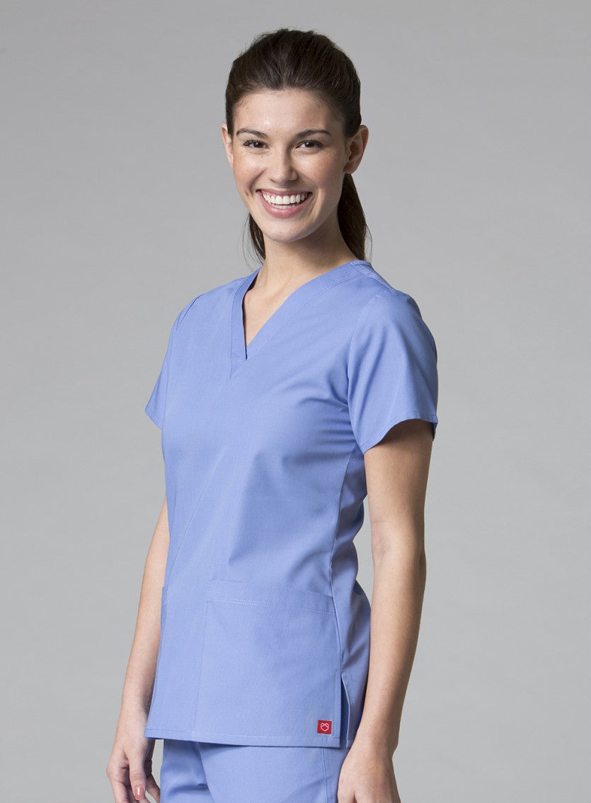 Maevn RedPanda 1716 Women's V-Neck Top