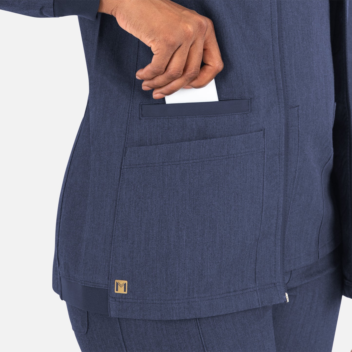 7091 Heather Navy View 13