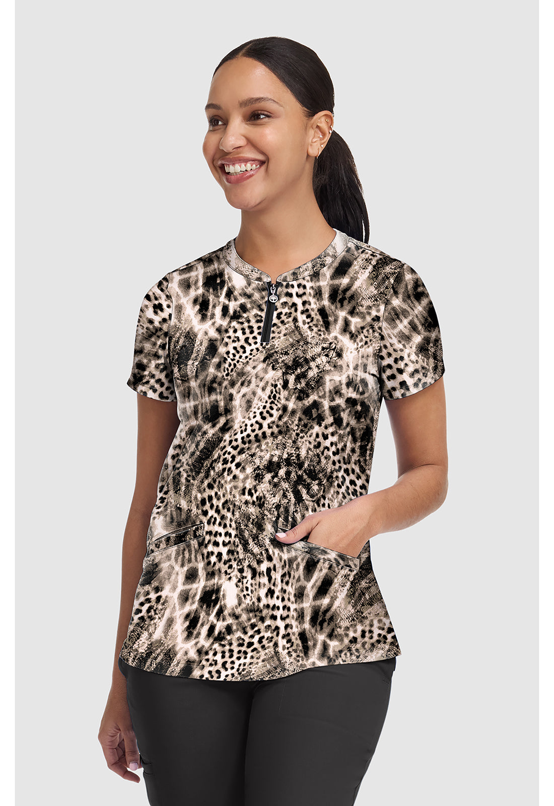 Healing Hands Prints Women's HH907 Ivy Print Top