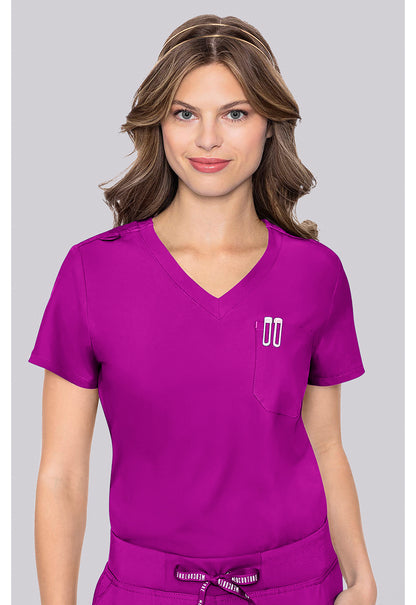 2432 Blusa con un bolsillo y botones para mujer de Med Couture Insight