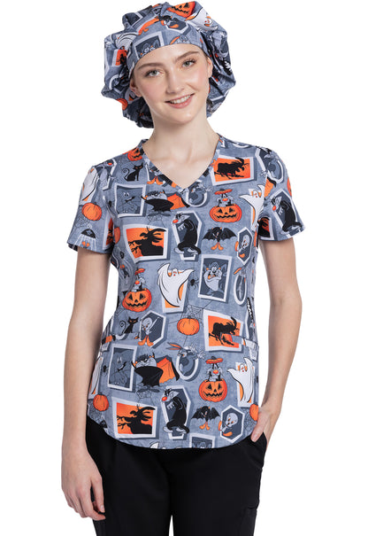 Tooniforms Women's TF737 V-Neck Print Top