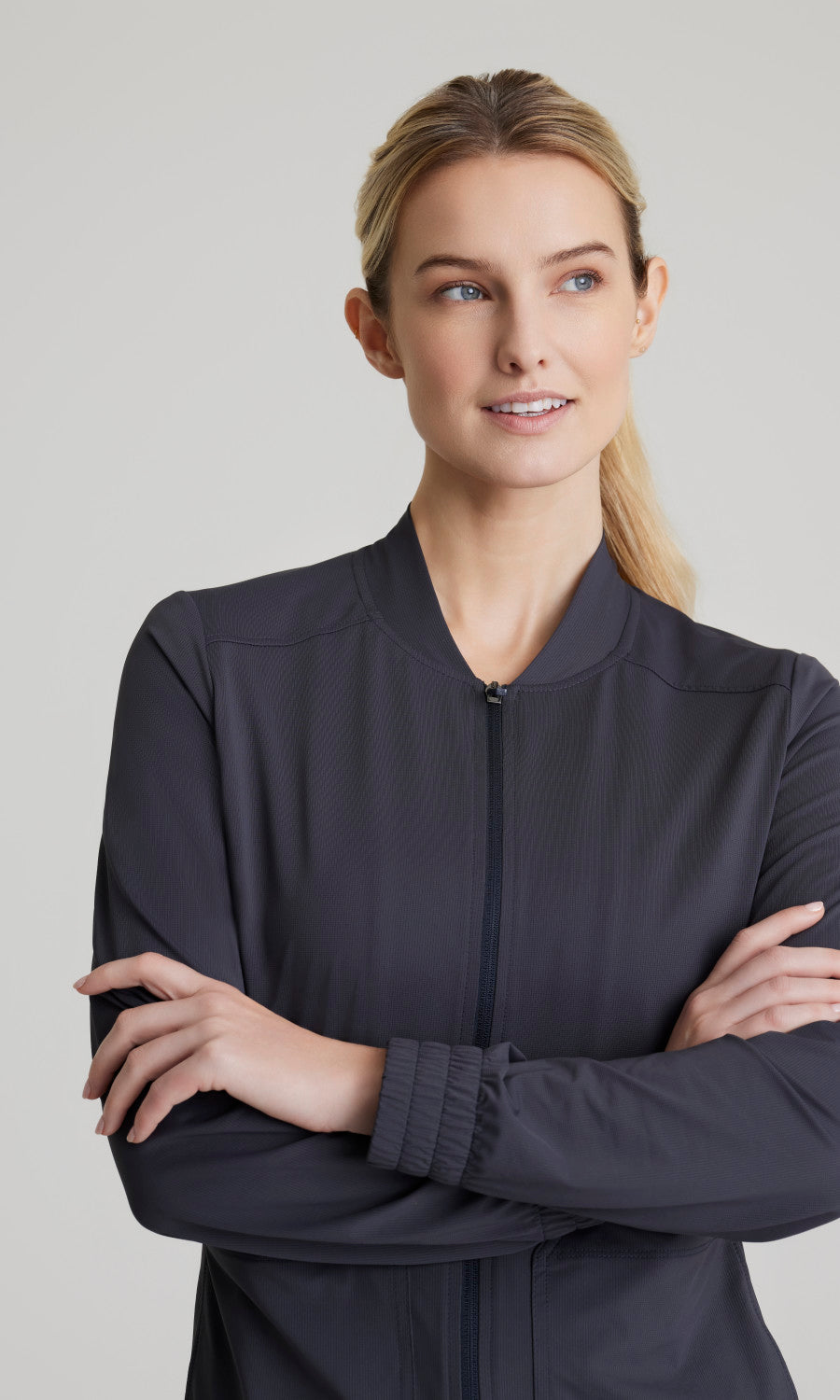 SKW919 Pewter Detail