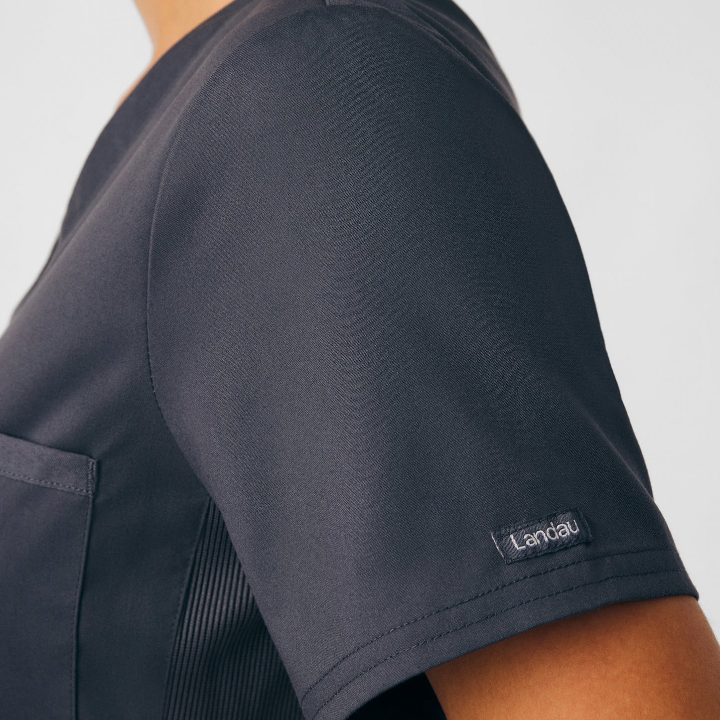 LT107 GRAPHITE View 5