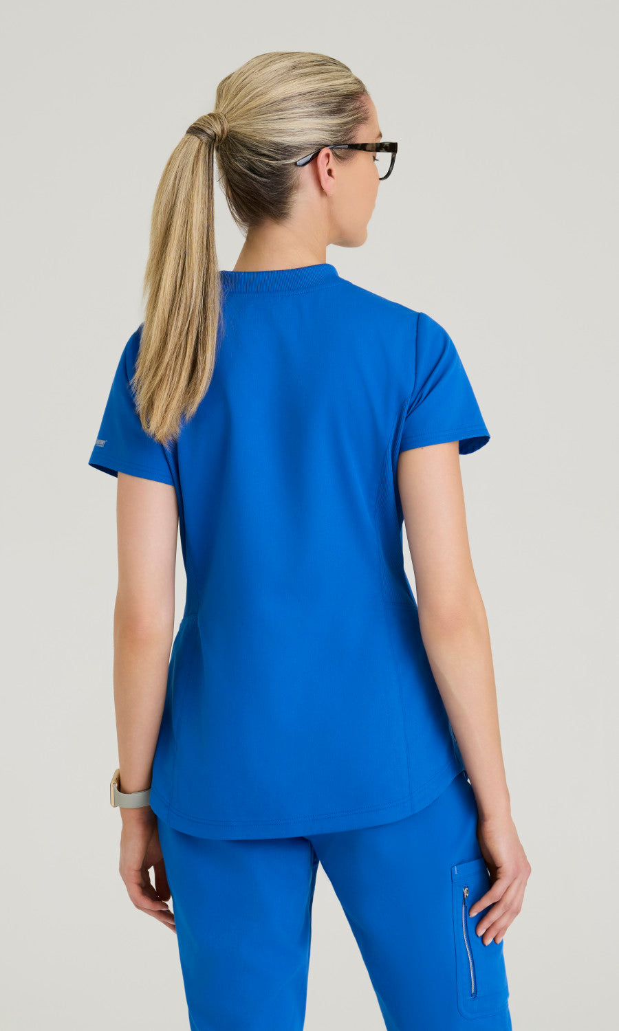 GRT303 New Royal Back