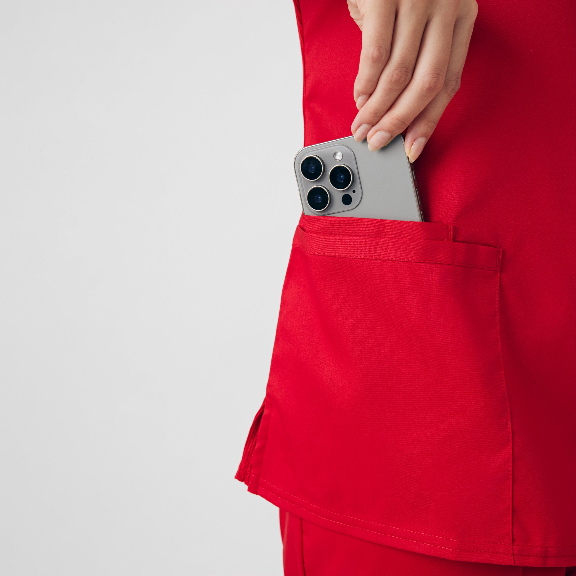 LT105 TRUE RED View 6