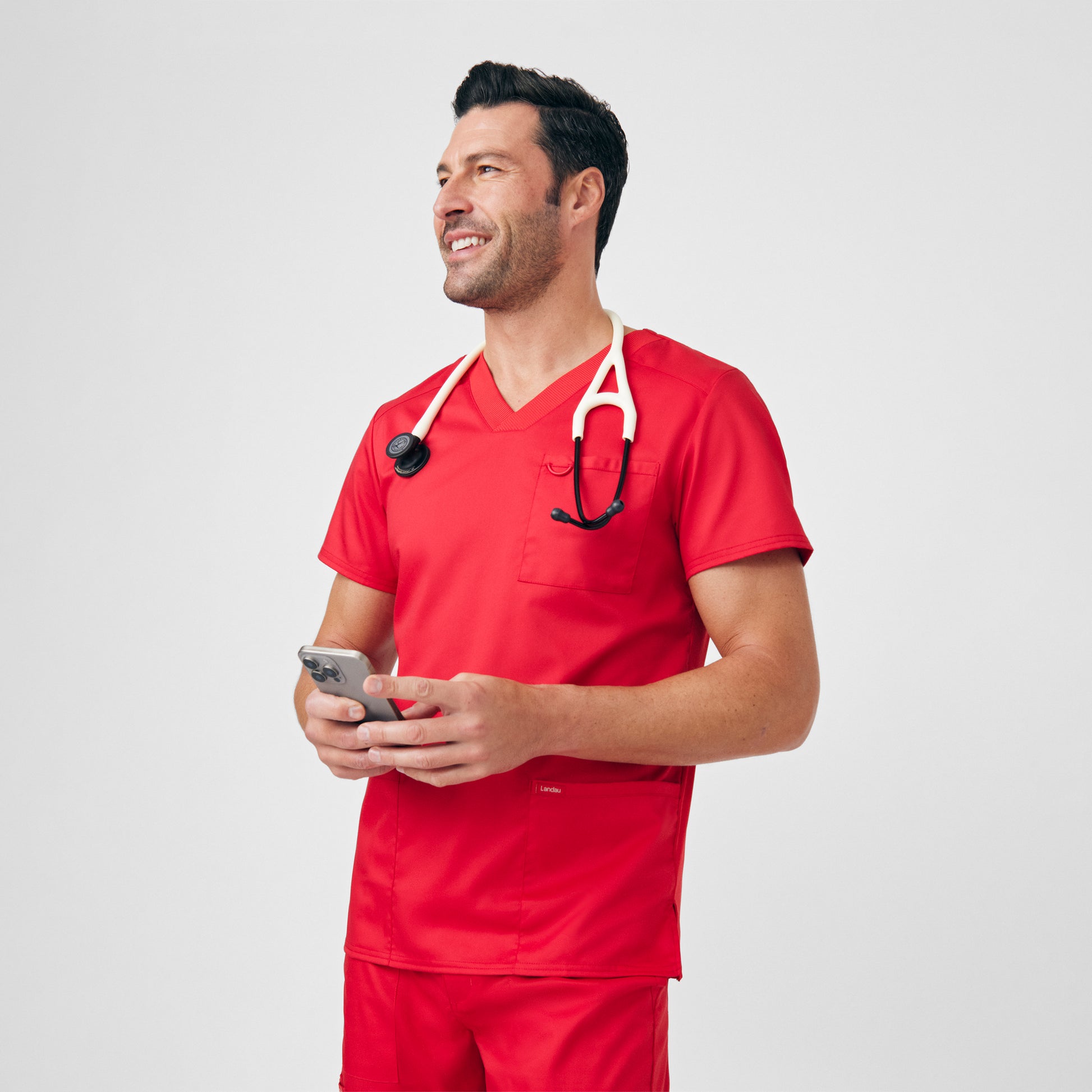 LT109 TRUE RED View 3